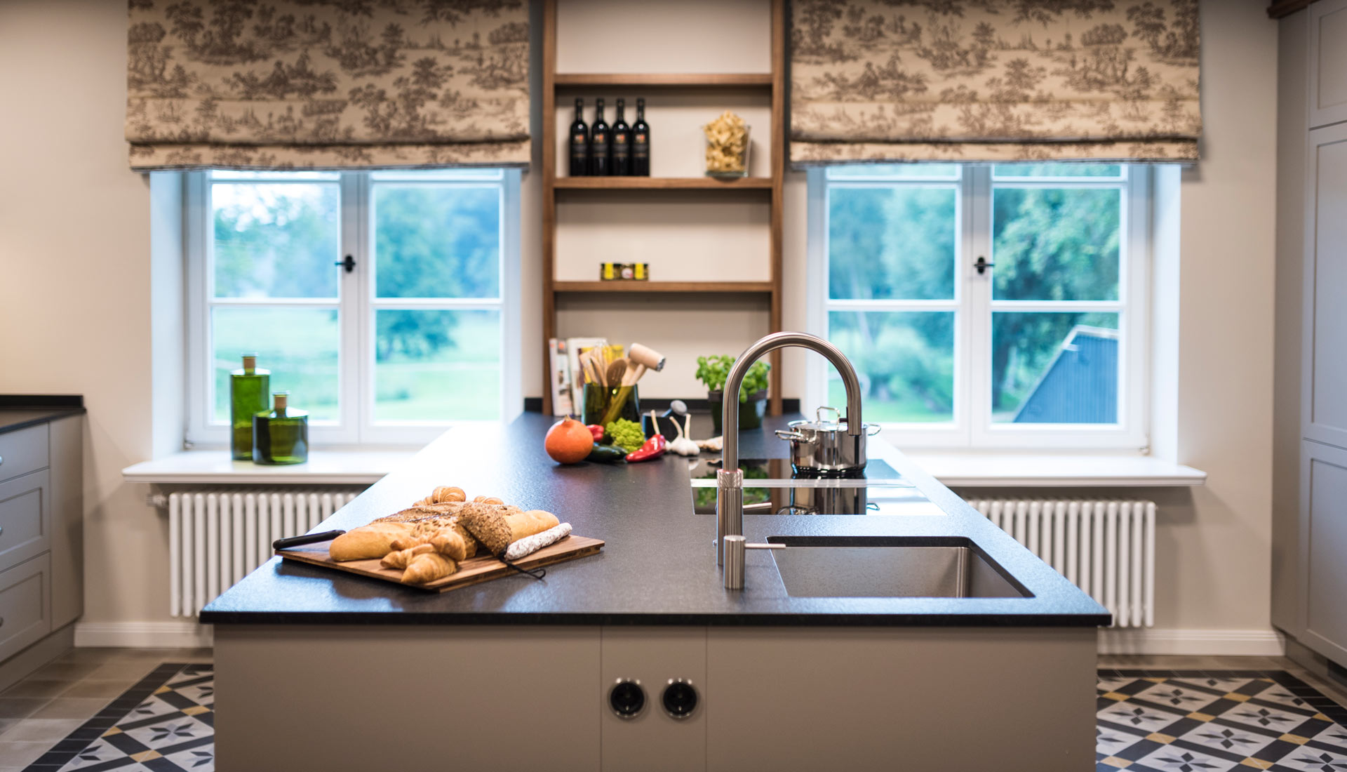 Küchenblock mit Frühstück